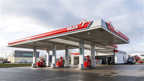 tankstelle oberkleen